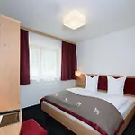 Jagdhof Ligedl Апарт-готель